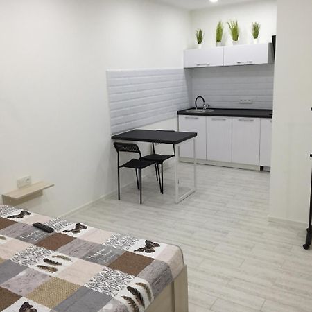 Small Underground Apartment At The Center Jersón Exterior foto