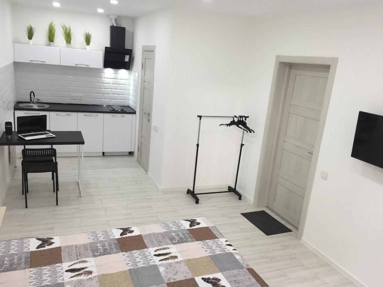 Small Underground Apartment At The Center Jersón Exterior foto